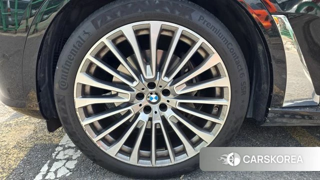 BMW X7 (G07) 2023 Черный из Кореи, фото 3