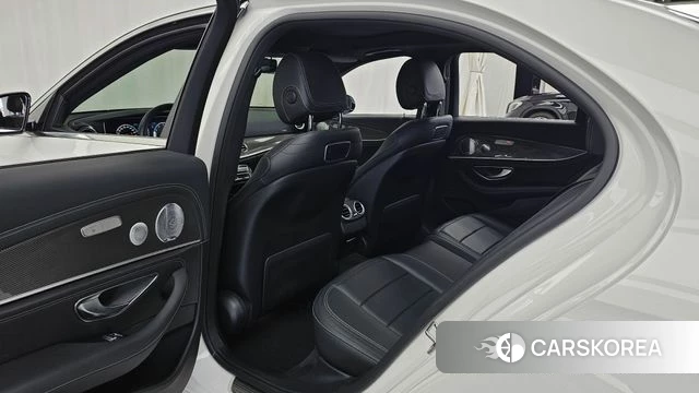 Mercedes-Benz E-Class W213 2019 Белый из Кореи, фото 3