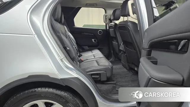 Land Rover Discovery 5 2018 Серебряный из Кореи, фото 3