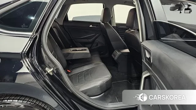 Volkswagen 7th Generation of Jetta 2023 Черный из Кореи, фото 3