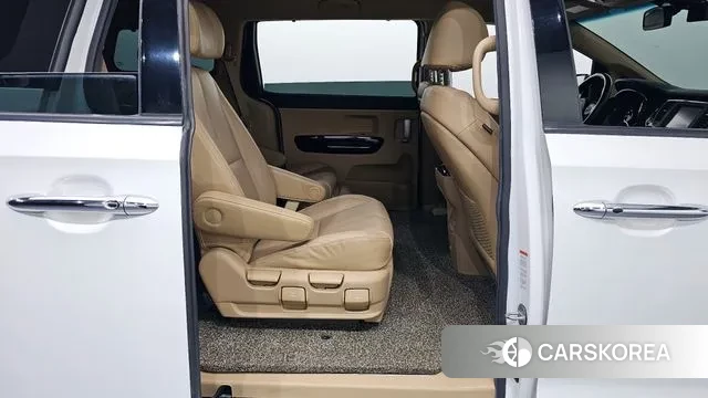 Kia The New Carnival 2019 Белый из Кореи, фото 3
