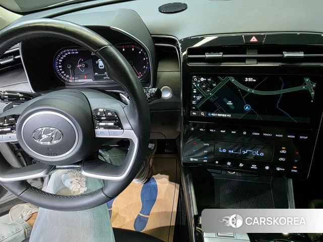 Hyundai Tucson (NX4) 2023 Серебристо-серый из Кореи, фото 3