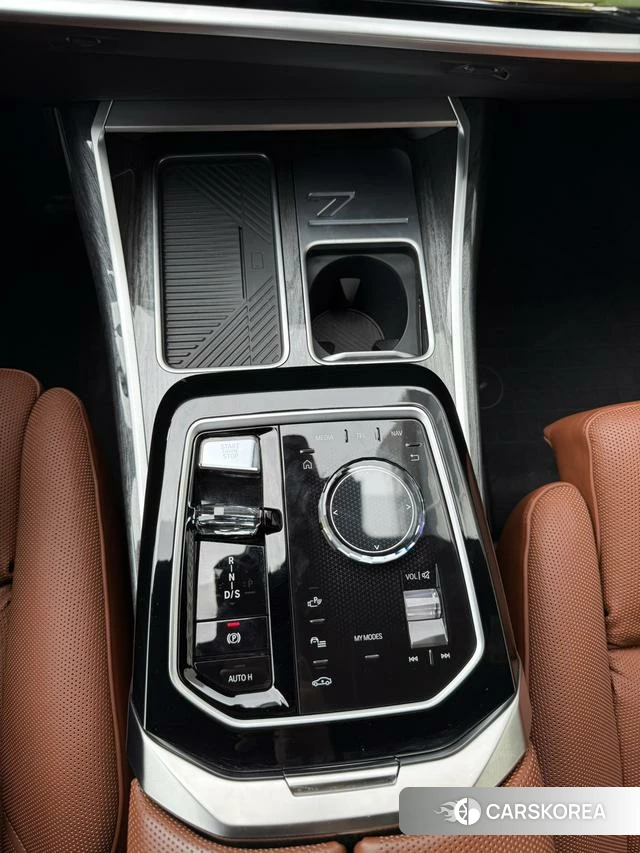 BMW 7 series 2024 Черный из Китая, фото 3