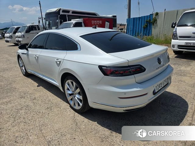 Volkswagen Arteon 2023 Белый из Кореи, фото 3