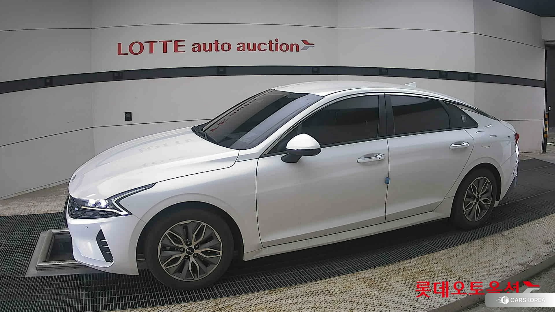 Kia K5 Hybrid 2022 Snow White Pearl (optional) из Кореи, фото 3