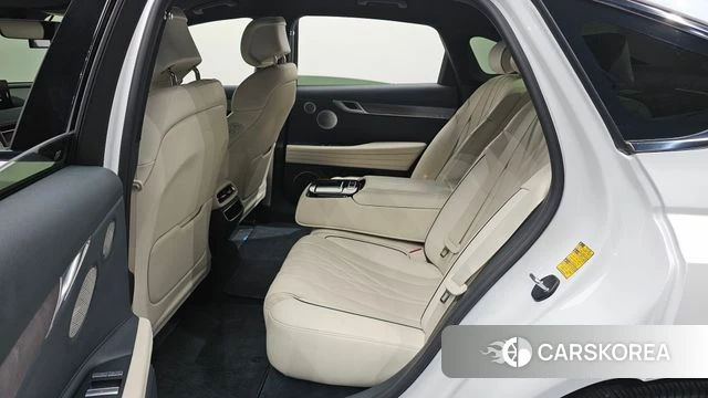 Genesis Electrified G80 (RG3) 2022 Белый из Кореи, фото 3