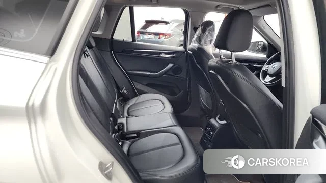 BMW X1 (F48) 2021 Белый из Кореи, фото 3