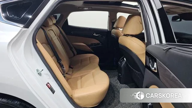 Kia K7 Premier 2021 Белый из Кореи, фото 3