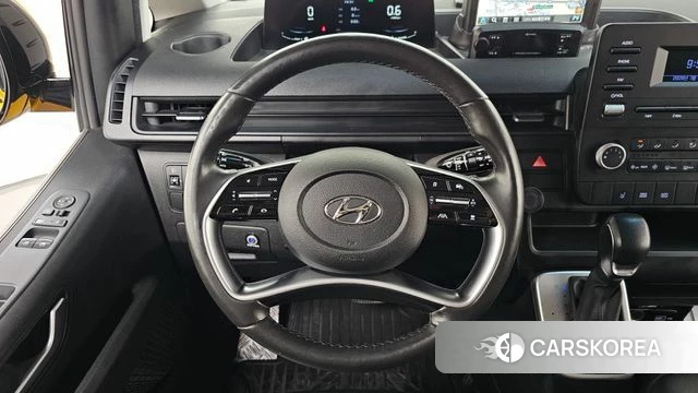 Hyundai Staria 2022 Желтый из Кореи, фото 3