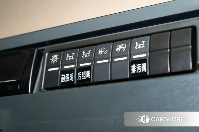 Mercedes-Benz Unimok U5000 SUV id 4239454 из Китая 3
