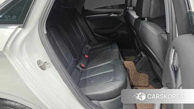 Audi New A3 2018 Белый из Кореи, фото 3