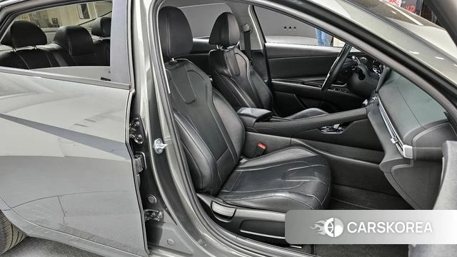 Hyundai The New Avante (CN7) 2023 Серый из Кореи, фото 3