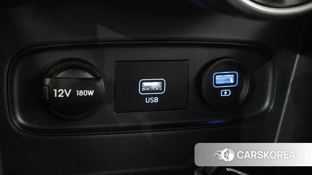 Hyundai Venue 2021 Белый из Кореи, фото 3