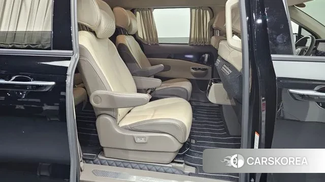 Kia Carnival 4th generation 2023 Черный из Кореи, фото 3