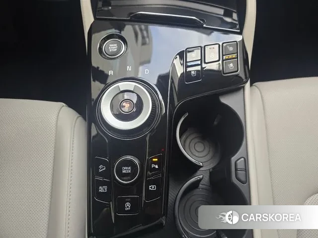 Kia Sportage 5th Generation 2023 Белый из Кореи, фото 3