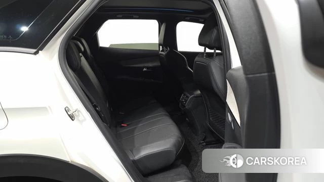 Peugeot 3008 second generation 2022 Белый из Кореи, фото 3