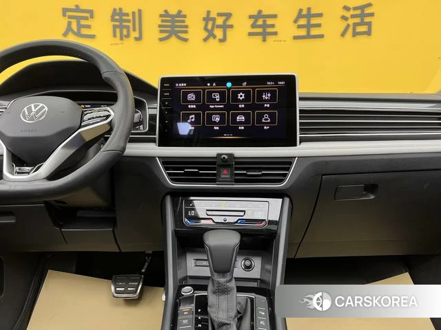 Volkswagen Tiguan L 2023 Белый из Китая, фото 3