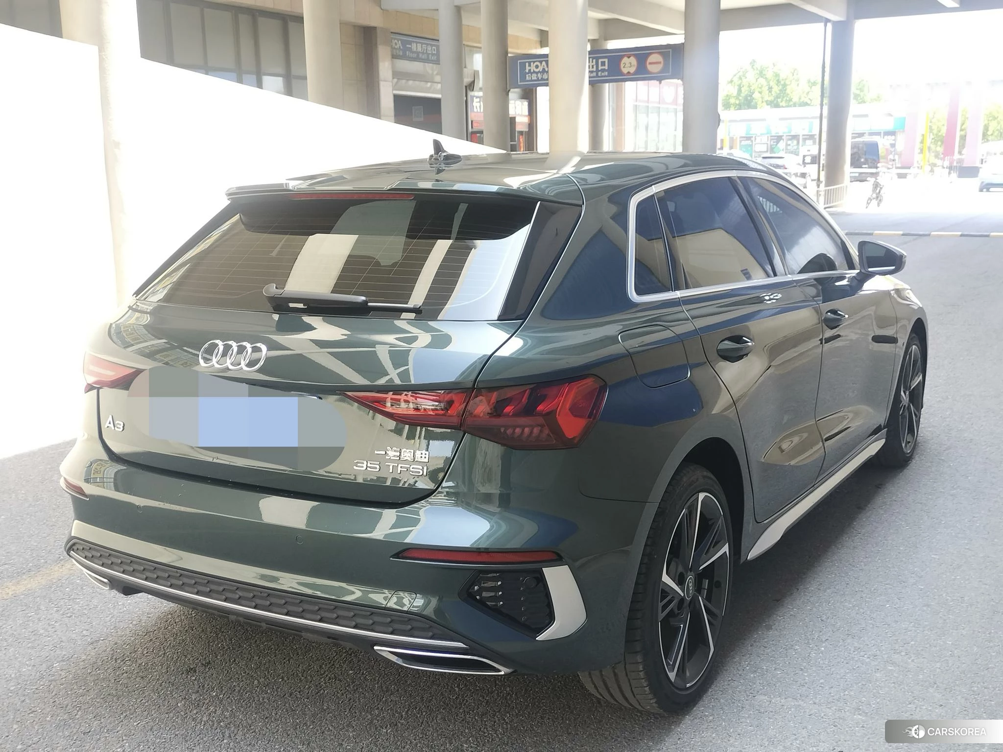 Audi A3 2023 Зеленый из Китая, фото 3