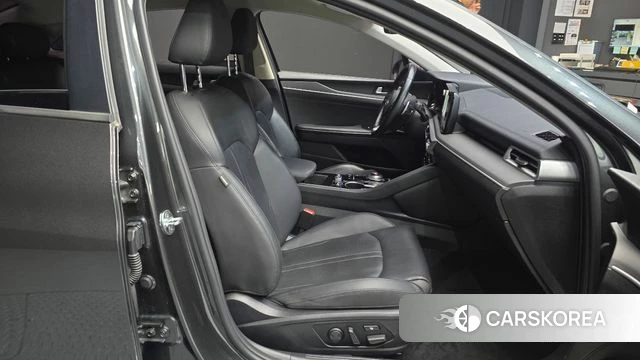 Kia K5 3rd generation 2021 Серый из Кореи, фото 3