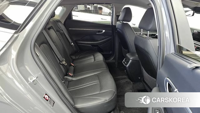 Hyundai Sonata (DN8) 2020 Серебристо-серый из Кореи, фото 3