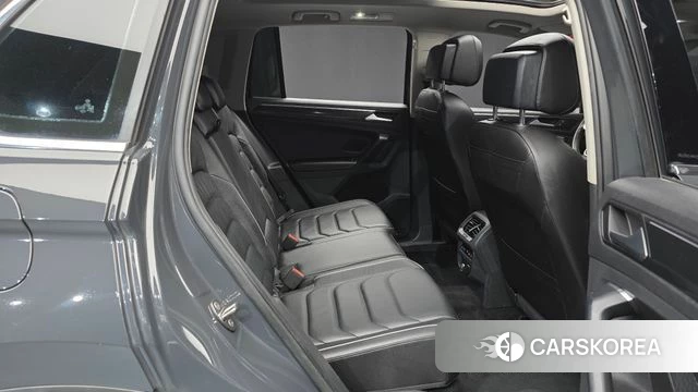 Volkswagen Tiguan second Generation 2021 Серый из Кореи, фото 3