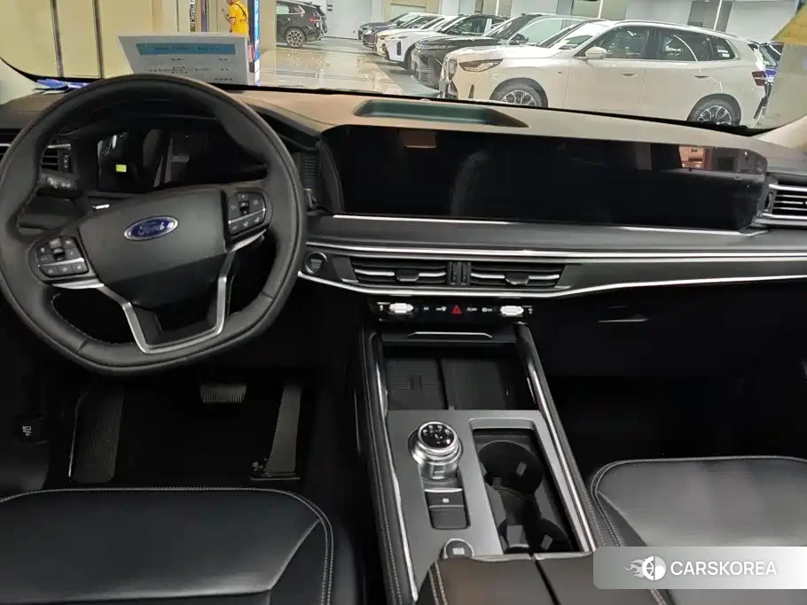 Ford Explorer 2026 Silver/gray из Китая, фото 3