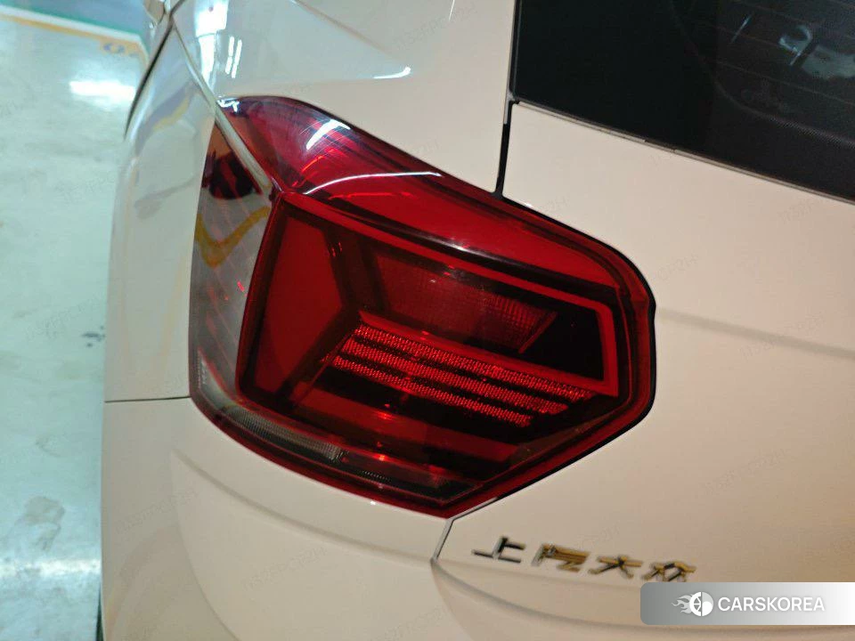 Volkswagen Polo 2021 Белый из Китая, фото 3