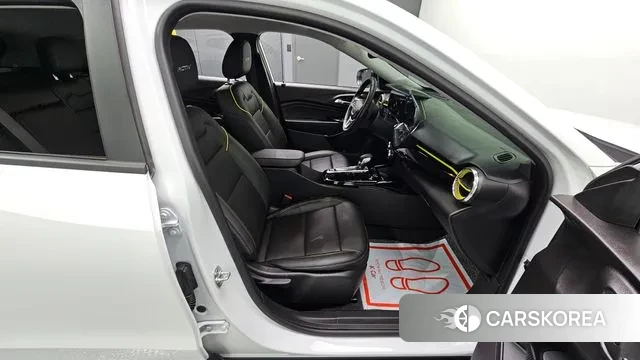 Chevrolet (GM Daewoo) Trax Crossover 2024 Белый из Кореи, фото 3