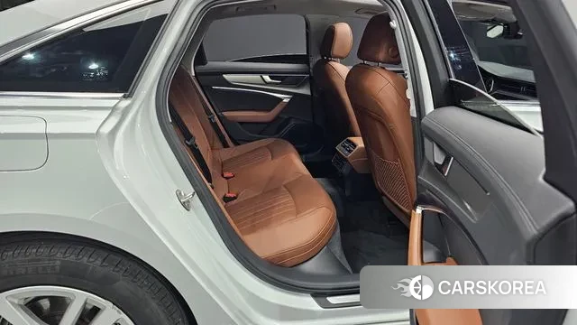 Audi A6 (C8) 2023 Белый из Кореи, фото 3