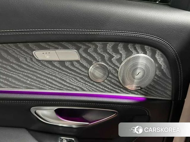Mercedes-Benz E-Class W213 2023 Белый из Кореи, фото 3