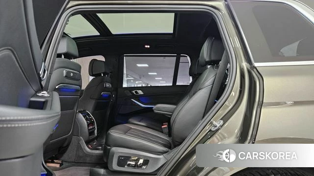 BMW X7 (G07) 2026 Коричневый из Кореи, фото 3