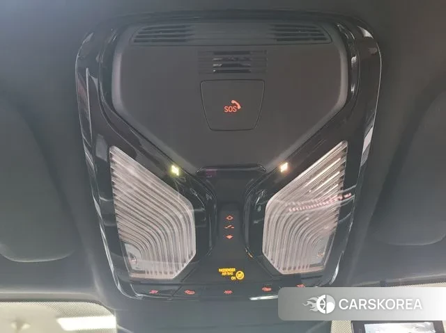 BMW X7 (G07) 2024 Серебристо-серый из Кореи, фото 3