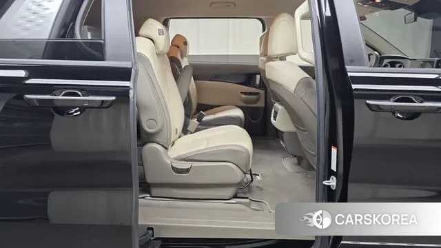 Kia Carnival 4th generation 2023 Черный из Кореи, фото 3