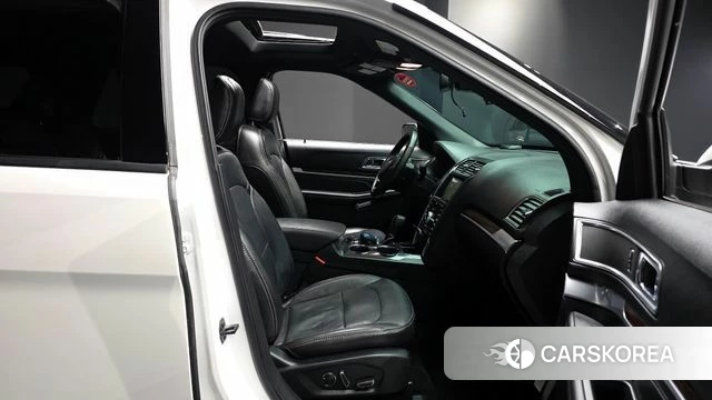 Ford Explorer 2018 Белый из Кореи, фото 3