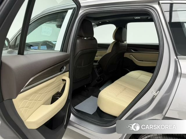 Geely Automobile Xingyue L 2026 Серебристо-серый из Китая, фото 3