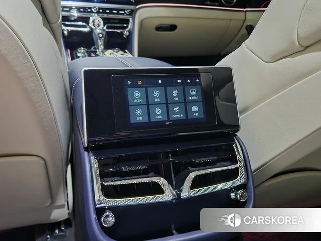 Bentley Flying Spur 3rd Generation 2023 Черный из Кореи, фото 3