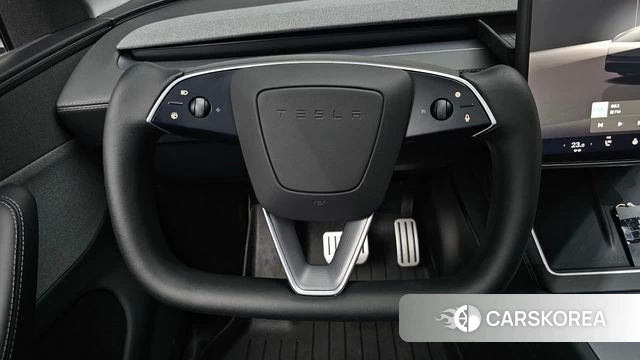 Tesla Model Y 2025 Серый из Кореи, фото 3