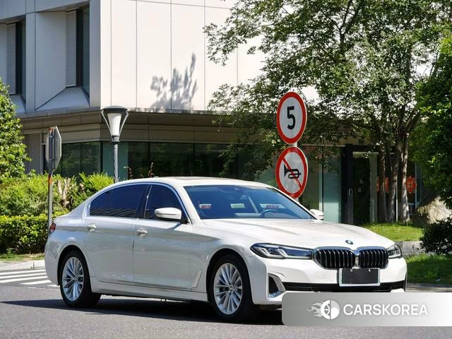 BMW 5 series PHEV 2021 Белый из Китая, фото 3