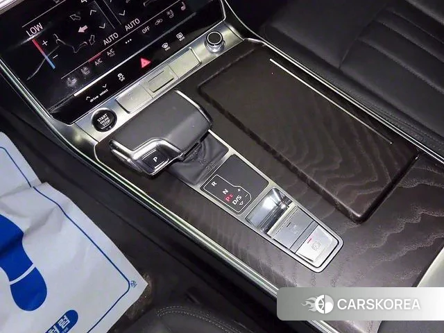 Audi A6 (C8) 2021 Черный из Кореи, фото 3