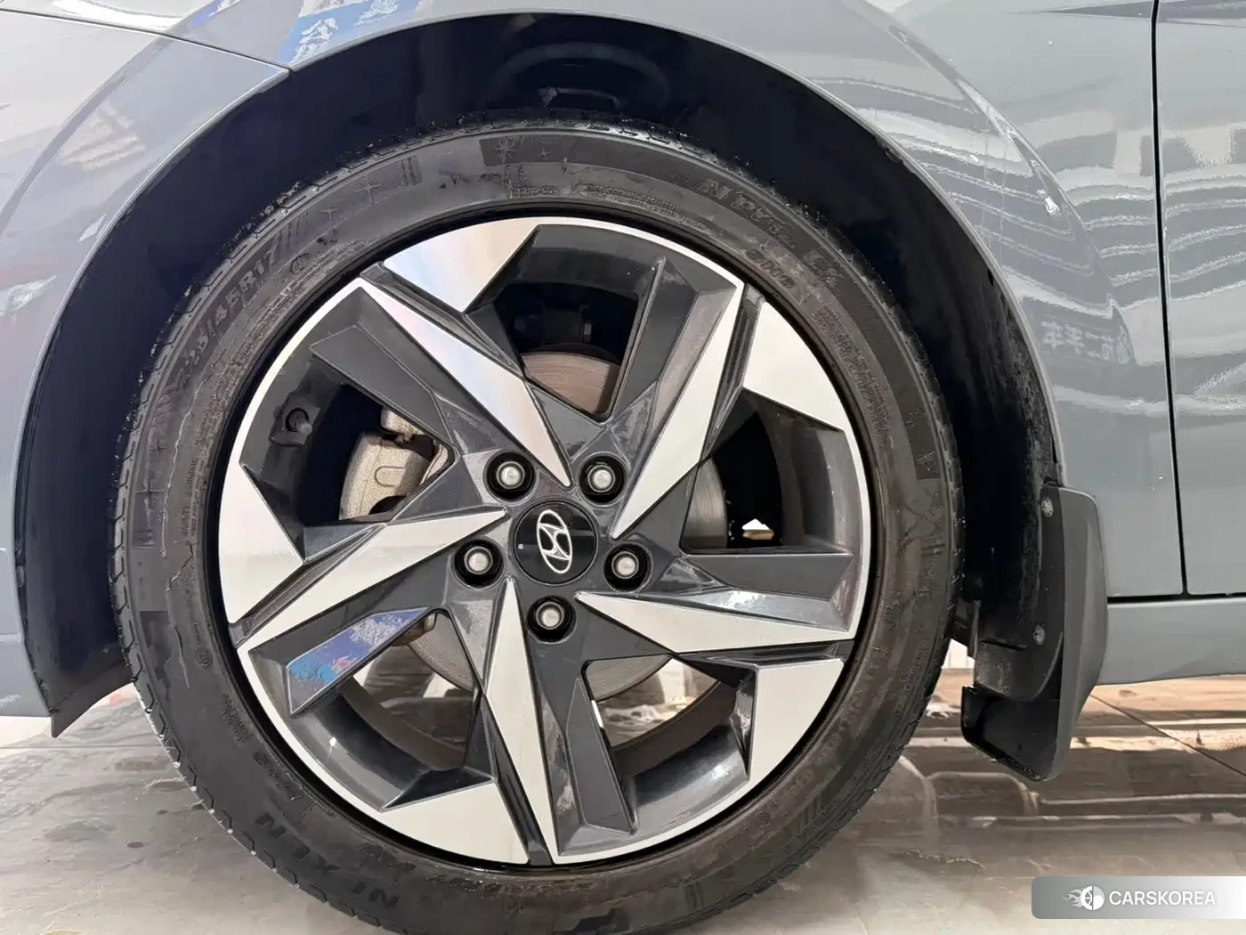 Hyundai Elantra 2022 Silver/gray из Китая, фото 3