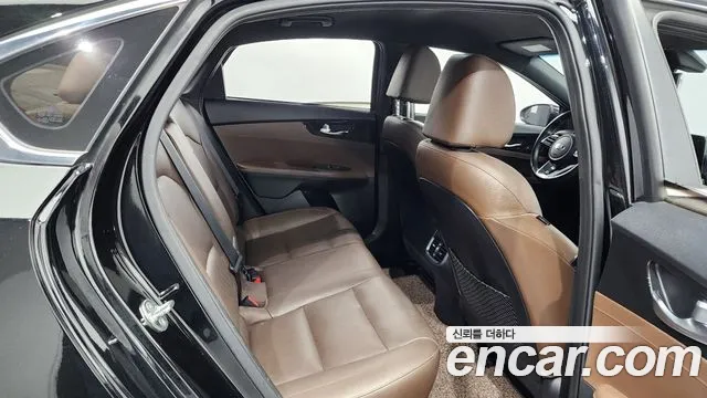 Kia Come New K3 id 2490115 из Кореи 3