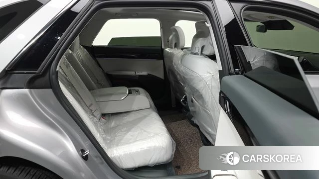 Hyundai Grandeur (GN7) 2024 Серебристо-серый из Кореи, фото 3