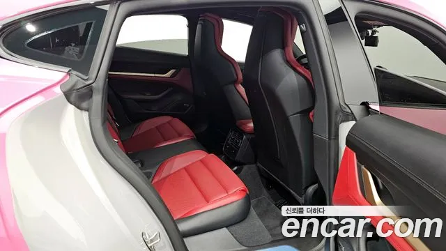 Porsche Taycan id 2336175 из Кореи 3