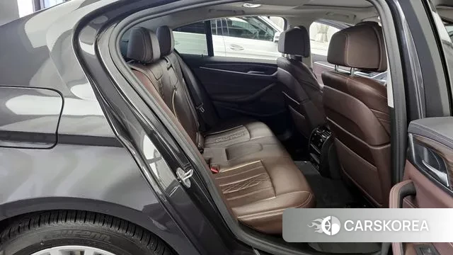 BMW 5 Series (G30) 2020 Серый из Кореи, фото 3