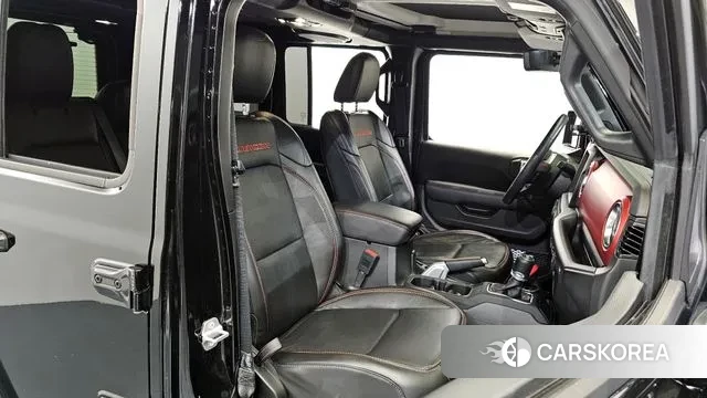 Jeep Wrangler (JL) 2022 Черный из Кореи, фото 3