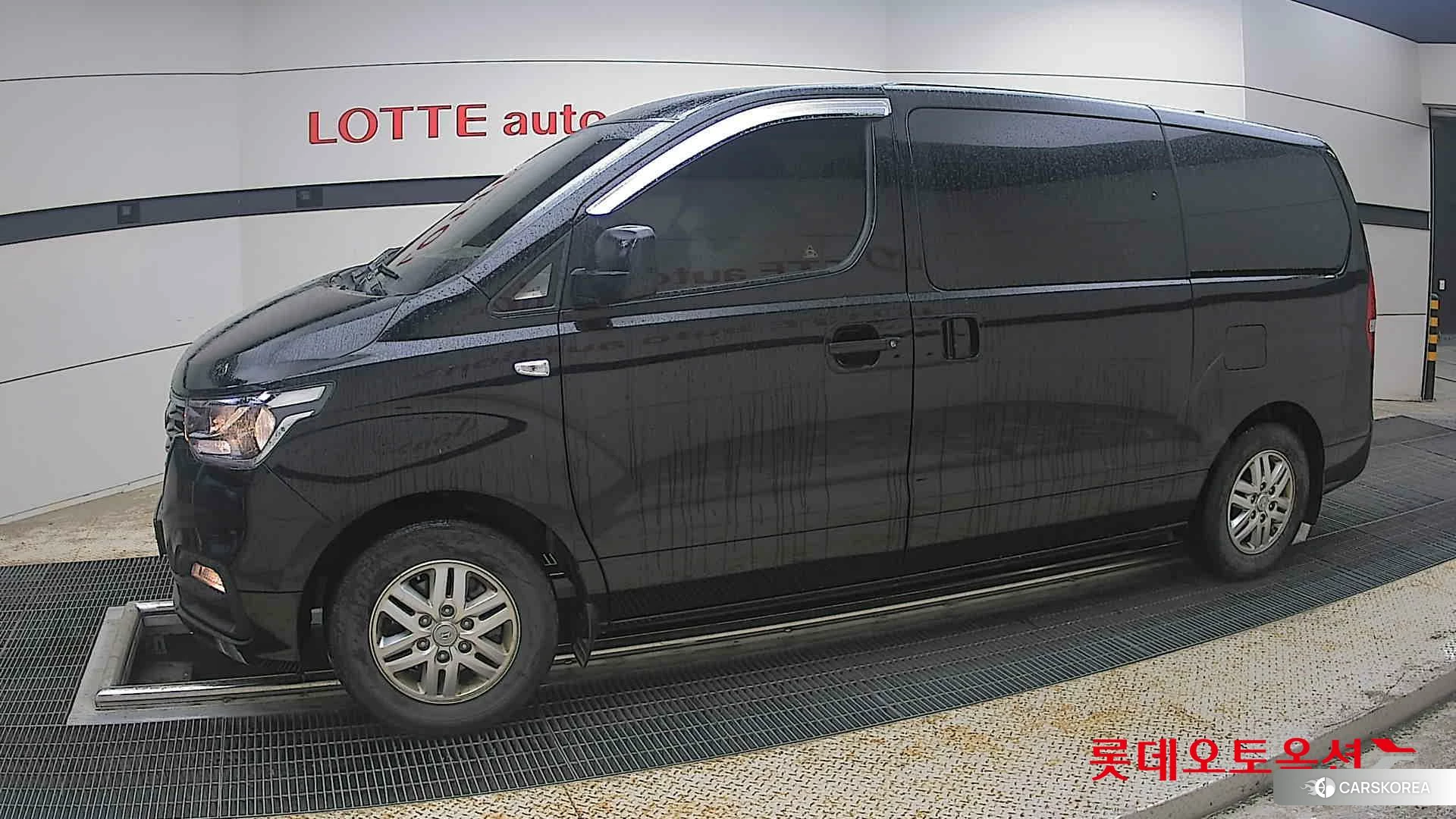 Hyundai Grand Starex 2021 Черный из Кореи, фото 3