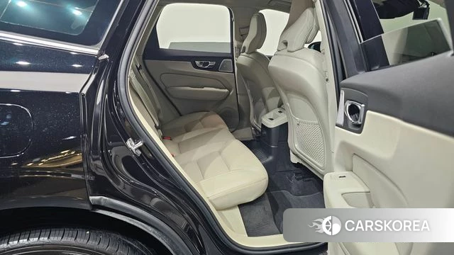Volvo XC60 second Generation 2021 Черный из Кореи, фото 3