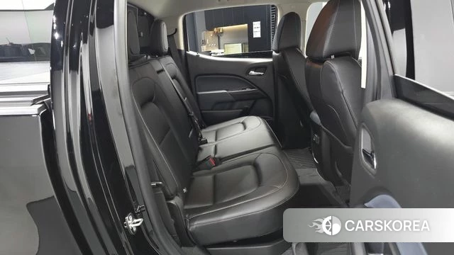 Chevrolet (GM Daewoo) Real New Colorado 2022 Черный из Кореи, фото 3
