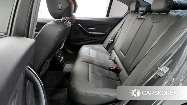 BMW 3 Series (F30) 2018 Серый из Кореи, фото 3