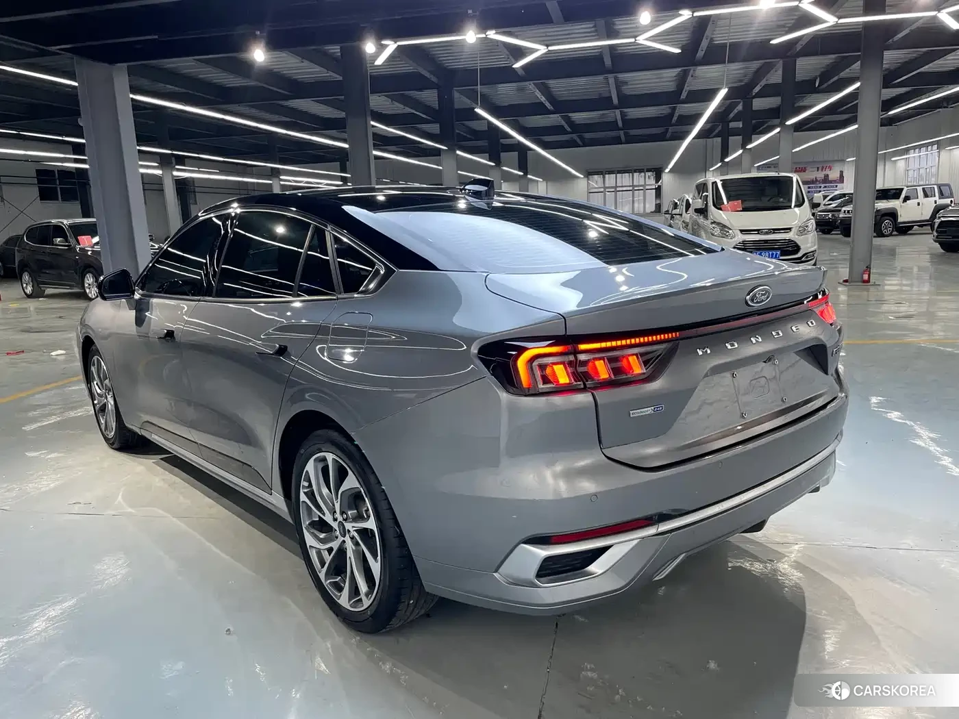 Ford Mondeo 2022 Silver/gray из Китая, фото 4